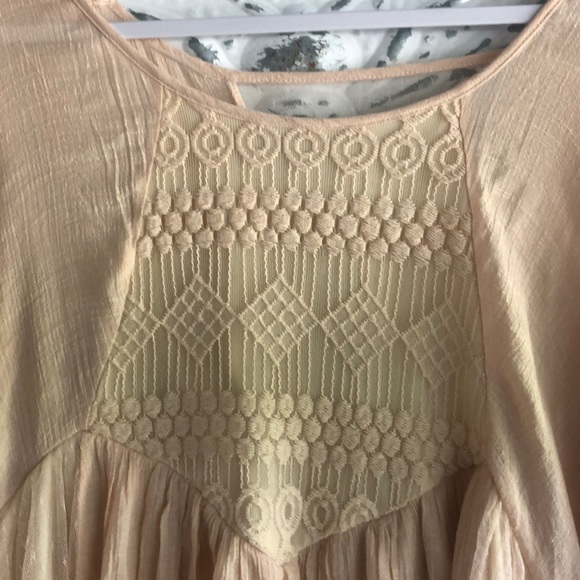 Straw colored lace top - Picture 4 of 6